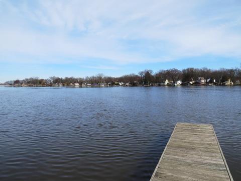 4014 N Riverview Dr, Johnsburg, IL 60051 photo 4