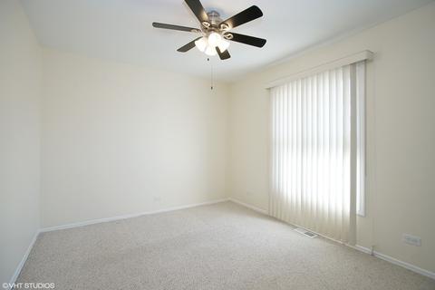 1225 Rosedale Ln, Hoffman Estates, IL 60169 photo 9