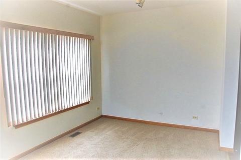 9 Brian Ct, Algonquin, IL 60102 photo 4
