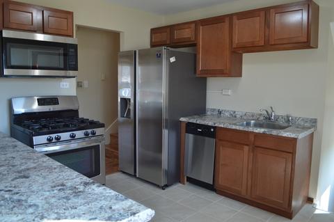 440 Ashland St, Hoffman Estates, IL 60169 photo 6