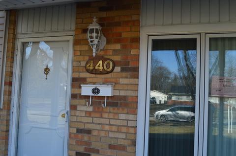 440 Ashland St, Hoffman Estates, IL 60169 photo 2