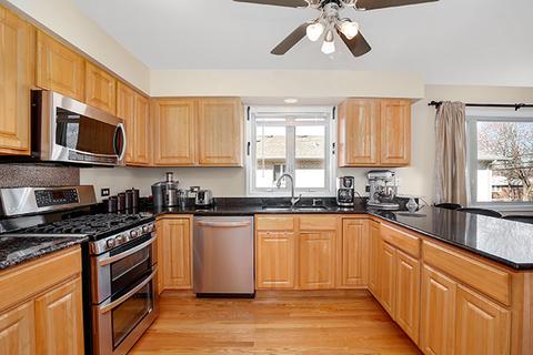 7527 W Douglas Ave, Summit, IL 60501 photo 7