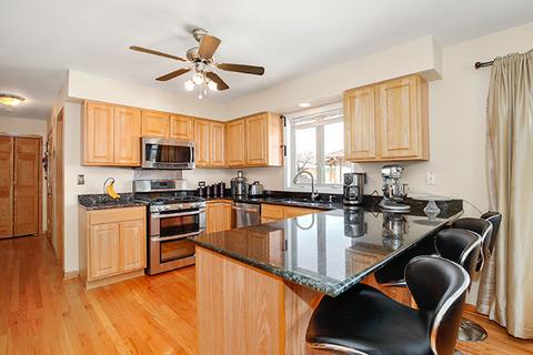 7527 W Douglas Ave, Summit, IL 60501 photo 6