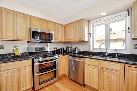 7527 W Douglas Ave, Summit, IL 60501 photo 9