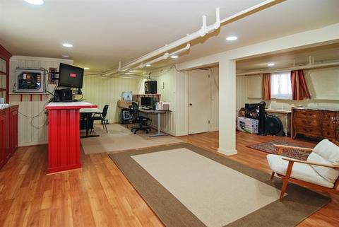363 Bartram Rd, Riverside, IL 60546 photo 10