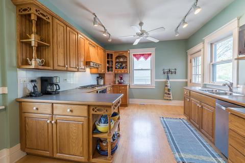 227 E Lincoln Ave, Wheaton, IL 60187 photo 10