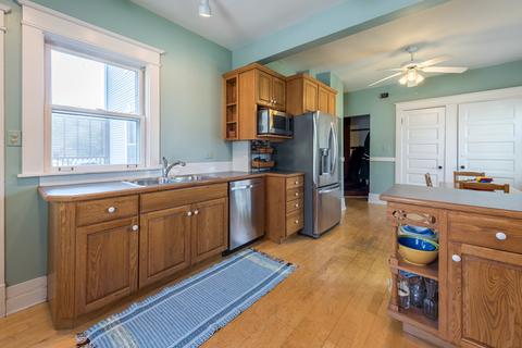 227 E Lincoln Ave, Wheaton, IL 60187 photo 9