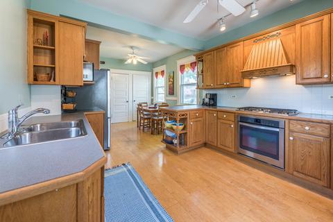 227 E Lincoln Ave, Wheaton, IL 60187 photo 8