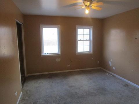 622 Wellington Ave, Elgin, IL 60120 photo 10