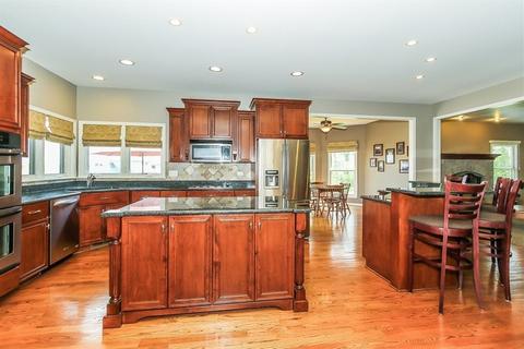 3577 Wetlands Dr, Elgin, IL 60124 photo 8