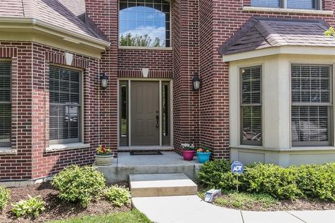 3577 Wetlands Dr, Elgin, IL 60124 photo 2