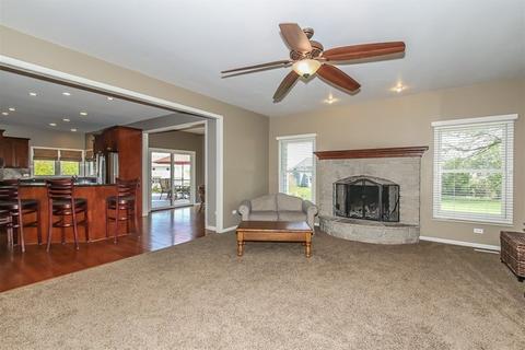 3577 Wetlands Dr, Elgin, IL 60124 photo 17