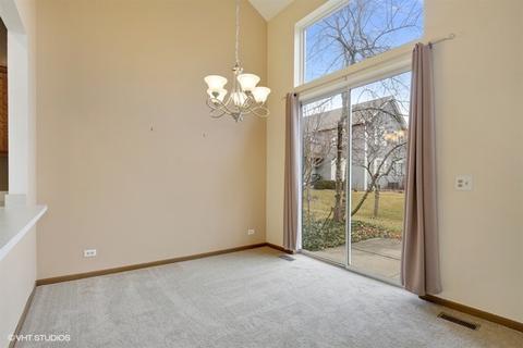 1401 Grayshire Ct, Elgin, IL 60120 photo 7