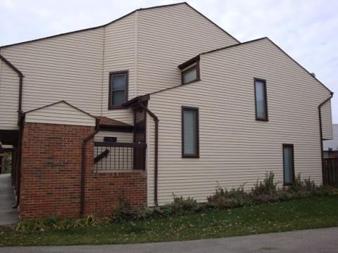 370 Juniper Tree Ct, Hoffman Estates, IL 60169 photo 2
