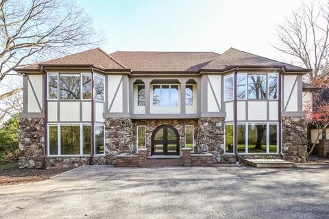 2115 Stirling Rd, Bannockburn, IL 60015 photo 2