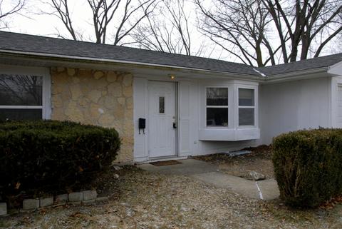 316 Shiloh Ln, Elgin, IL 60120 photo 3