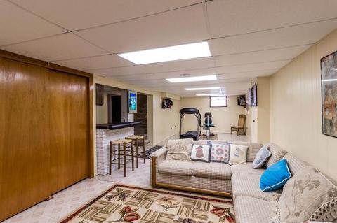 57 N Meyer Ct, Des Plaines, IL 60016 photo 11