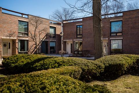 13 Birch Tree Ct, Elmhurst, IL 60126 photo 1