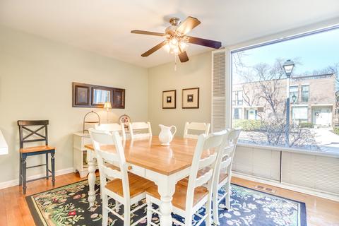 13 Birch Tree Ct, Elmhurst, IL 60126 photo 11