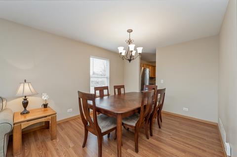 816 Eagle Dr, Aurora, IL 60506 photo 3