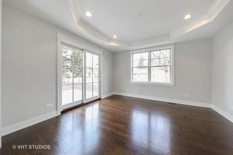 468 E May St, Elmhurst, IL 60126 photo 5