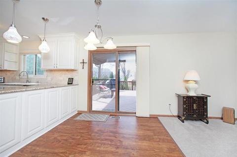 5743 Constitution Ave, Gurnee, IL 60031 photo 5
