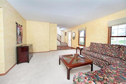 5743 Constitution Ave, Gurnee, IL 60031 photo 11