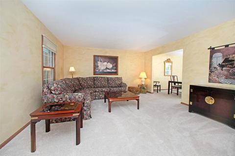 5743 Constitution Ave, Gurnee, IL 60031 photo 10