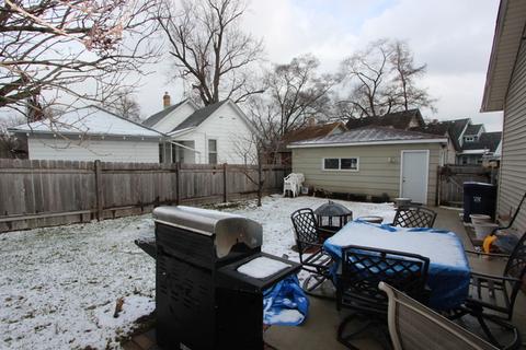 664 Sherman Ave, Elgin, IL 60120 photo 21