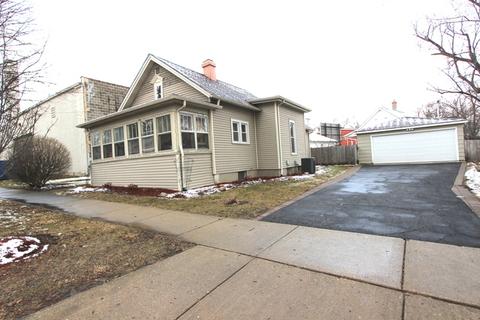 664 Sherman Ave, Elgin, IL 60120 photo 2