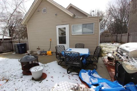 664 Sherman Ave, Elgin, IL 60120 photo 18