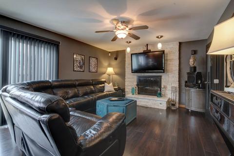 816 W Appletree Ln, Bartlett, IL 60103 photo 12