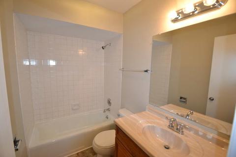 2165 Savannah Rd, Elgin, IL 60123 photo 9