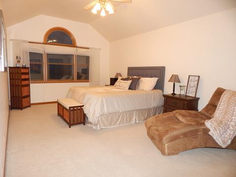 1128 Barber Ct, West Dundee, IL 60118 photo 12