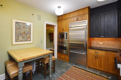 645 Forest Ave, Evanston, IL 60202 photo 8