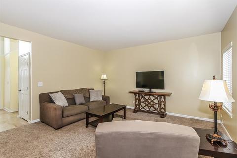 240 Cedarfield Dr, Bartlett, IL 60103 photo 12