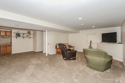 240 Cedarfield Dr, Bartlett, IL 60103 photo 22