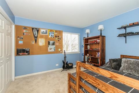 240 Cedarfield Dr, Bartlett, IL 60103 photo 19