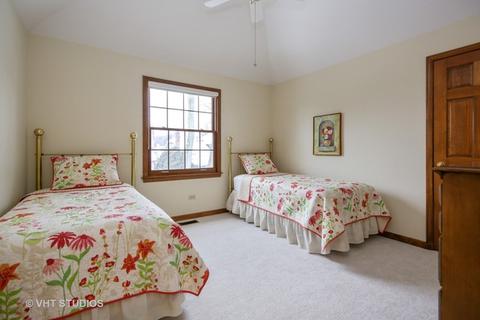 1066 Gallant Ct, Wheaton, IL 60187 photo 17