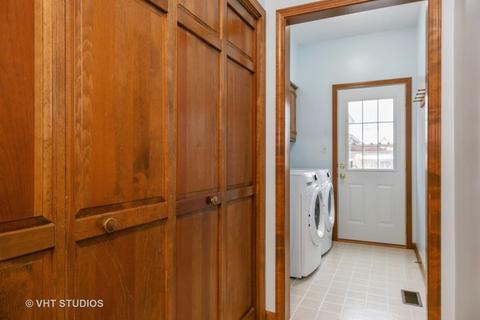1066 Gallant Ct, Wheaton, IL 60187 photo 21