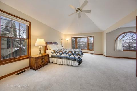 1066 Gallant Ct, Wheaton, IL 60187 photo 12