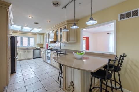 1437 Creekside Dr, Wheaton, IL 60189 photo 15