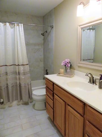 945 Ripple Brook Ln, Elgin, IL 60120 photo 12
