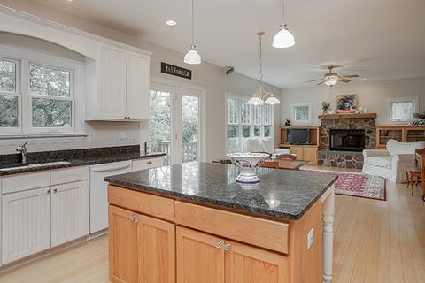 507 E Indiana St, Wheaton, IL 60187 photo 3