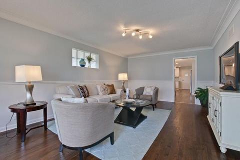 9554 S Winston Ave, Chicago, IL 60643 photo 4