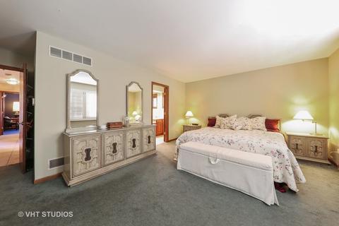 10 S375 Hampshire Ln E, Willowbrook, IL 60527 photo 13