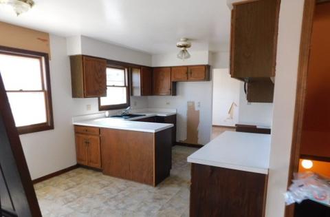 711 Longtree Dr, Wheeling, IL 60090 photo 7
