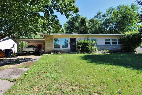 422 Maple Dr, Morris, IL 60450 photo 1