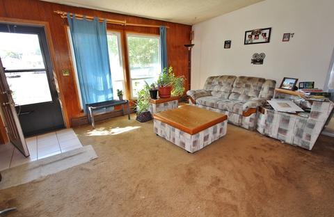 422 Maple Dr, Morris, IL 60450 photo 2