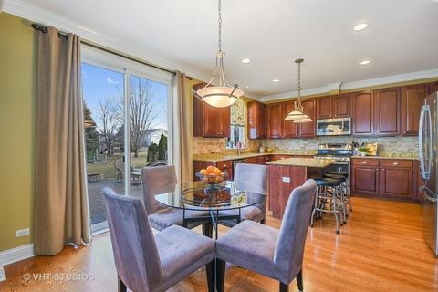 111 Augusta Ln, Cary, IL 60013 photo 6